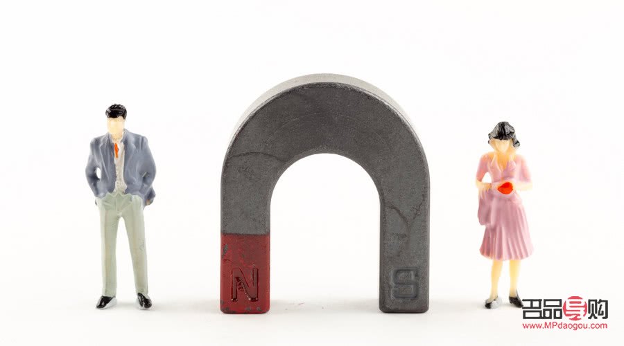 <h3>異性間送禮之道：避免尷尬，慎選心意</h3>