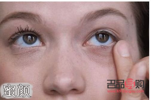 <h3>安全有效除眼袋，這些方法值得一試</h3>