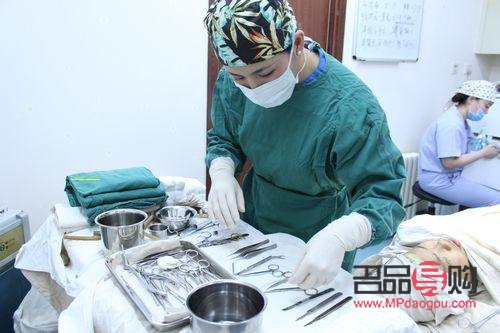 美容外科有哪些(美容外科有哪些項(xiàng)目)