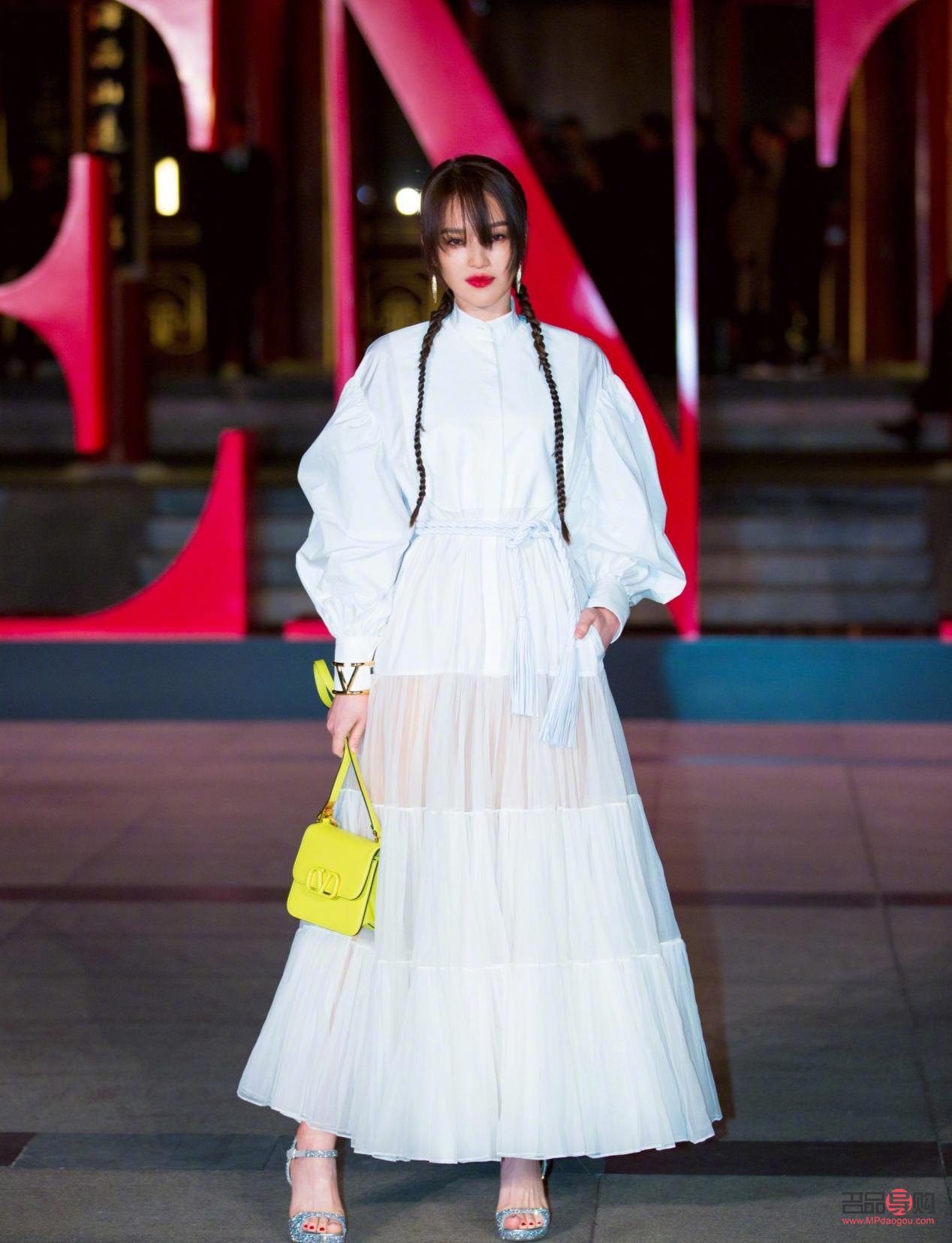 眼部怎樣化妝顯得年輕(眼部怎樣化妝顯得年輕一點)