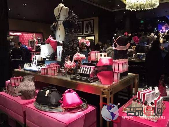 彩妝攤位擺設(shè)藝術(shù)