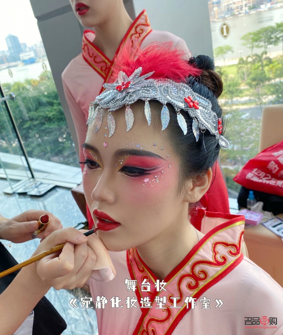 舞臺彩妝怎么購買(舞臺彩妝怎么購買便宜)