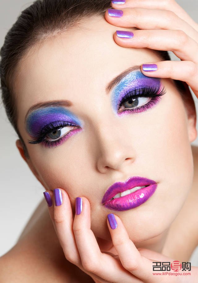 彩妝怎么打陰影(彩妝怎么打陰影效果好)