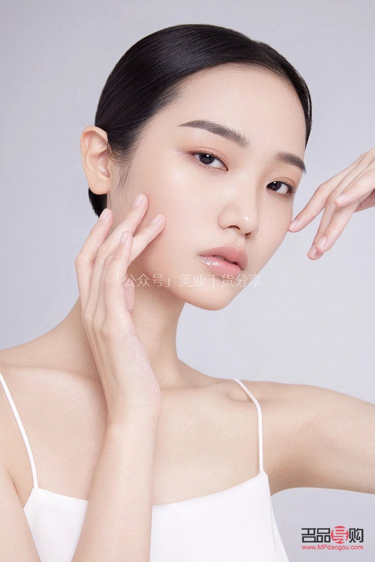 護(hù)膚彩妝怎么拍(護(hù)膚彩妝怎么拍照好看)