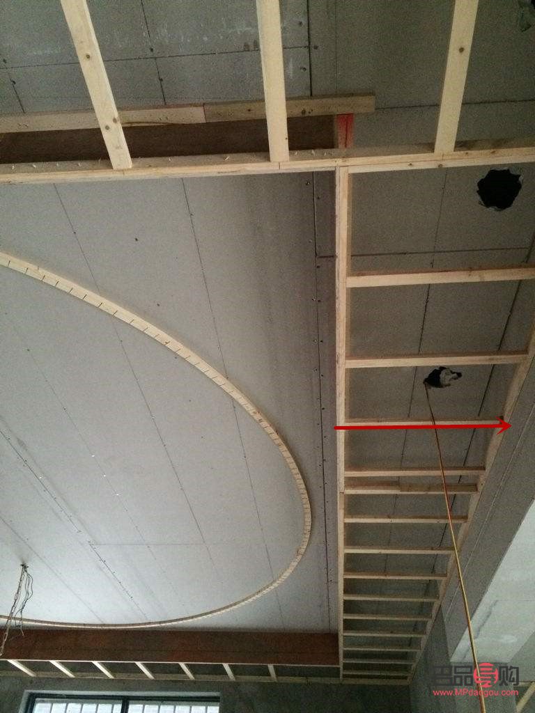 蓋帽頂?shù)碾p眼皮吊頂好看嗎(蓋帽頂?shù)碾p眼皮吊頂好看嗎圖片)