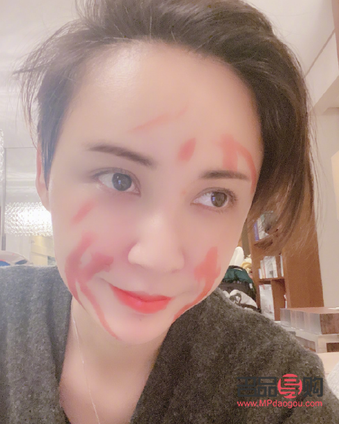 彩妝廣告怎么夸(彩妝廣告怎么夸女生)