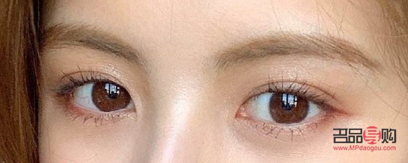 雙眼皮膠水在眼妝前還是眼妝后(雙眼皮膠水在眼妝前還是眼妝后用)