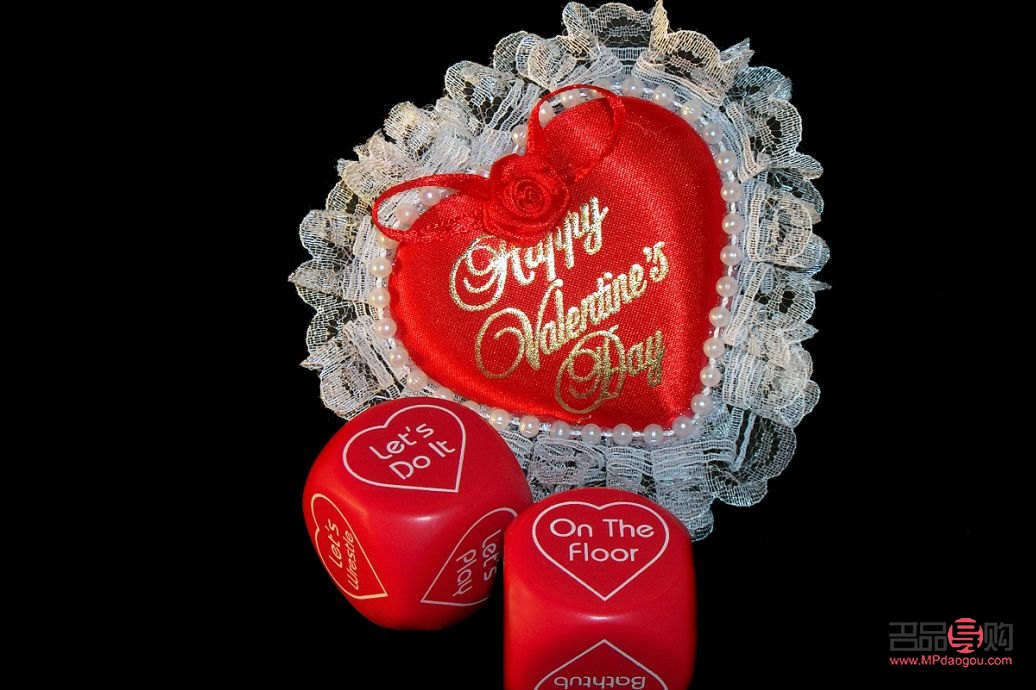 <h3>結(jié)婚領(lǐng)證用什么禮物？精心挑選，讓愛(ài)更甜蜜</h3>