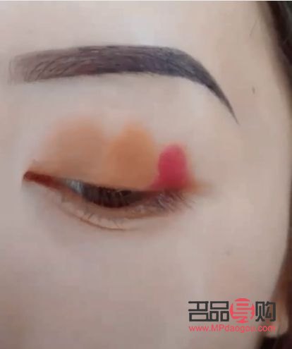 怎么用亮粉做美容(亮粉怎么用在臉上視頻)