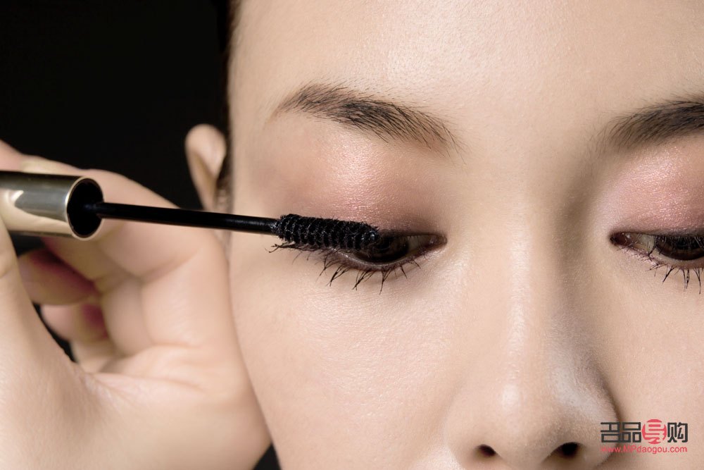 資齡彩妝怎么用(媄齡姿護膚品)