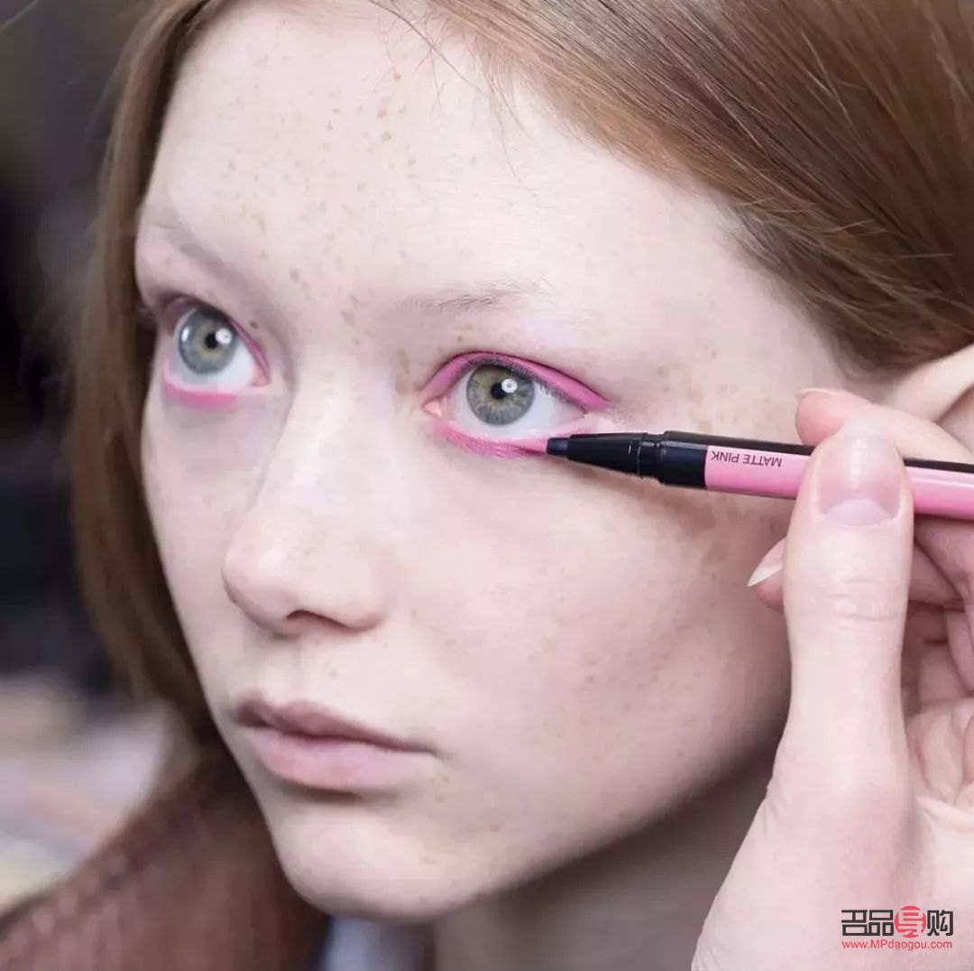 畫眼線的(畫眼線的作用)