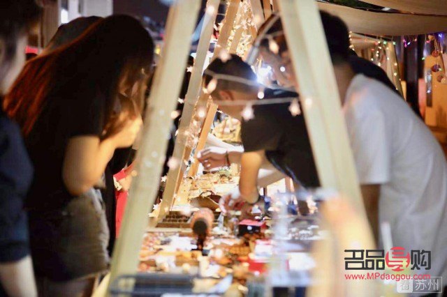 夜市有人掃禮物嗎(夜市有人掃禮物嗎現(xiàn)在)