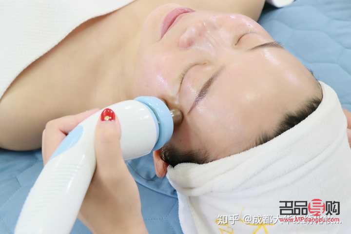 女生學(xué)美容掙錢(qián)嗎(女生學(xué)美容會(huì)很掙錢(qián)嗎)