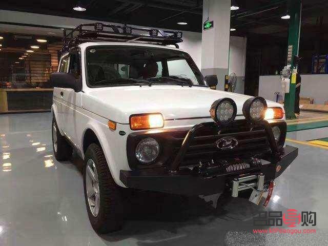 彩妝技巧：打造夢(mèng)幻白云妝容