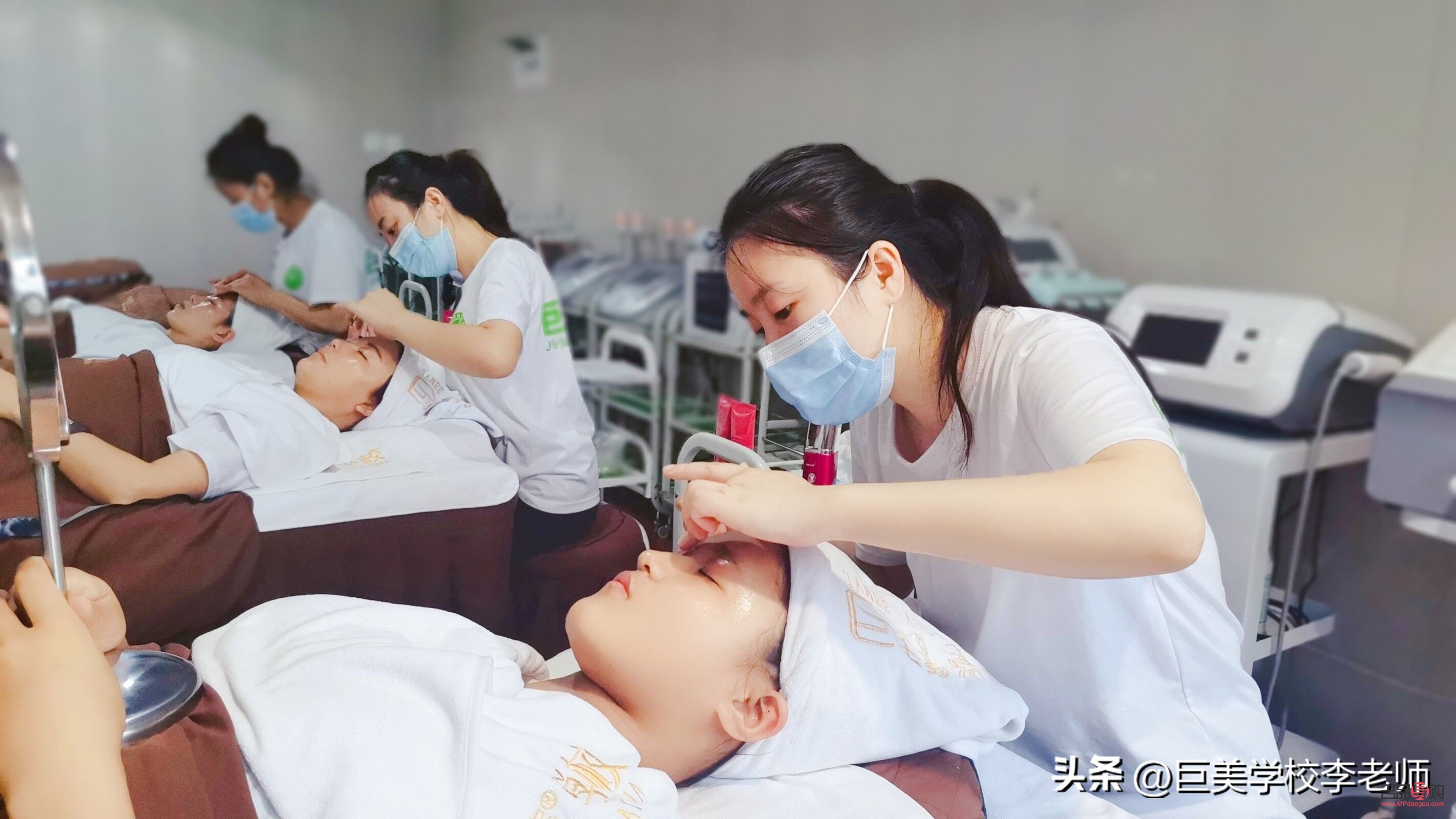 美容多少學(xué)費(fèi)(美容多少學(xué)費(fèi)合適)