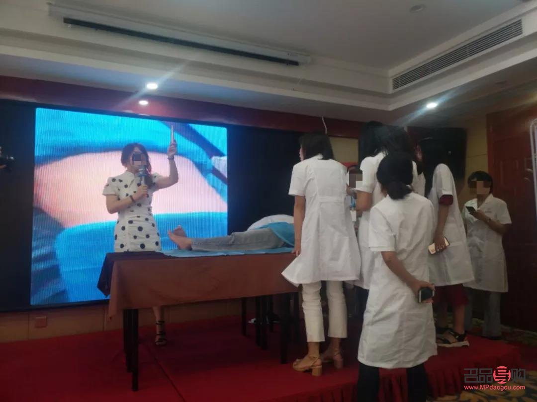 <h3>免麻無(wú)痕雙眼皮手術(shù)風(fēng)險(xiǎn)解析</h3>