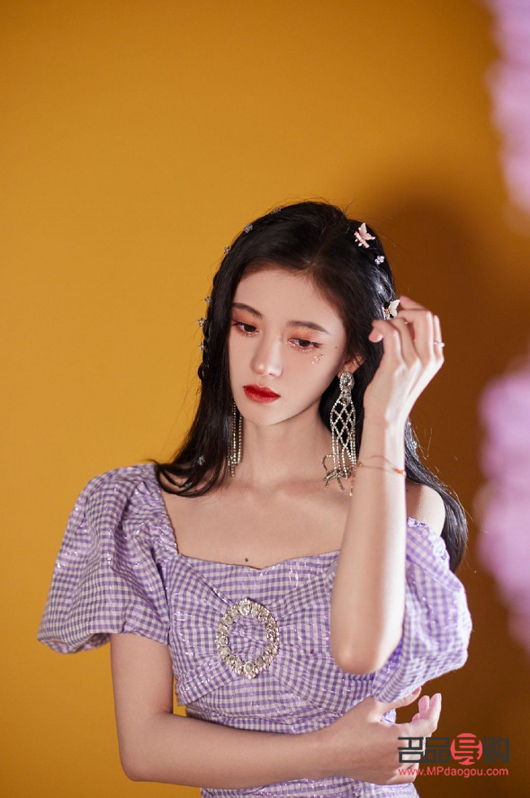 <h3>全面呵護之美：身體與秀發(fā)的日常護理秘籍</h3>