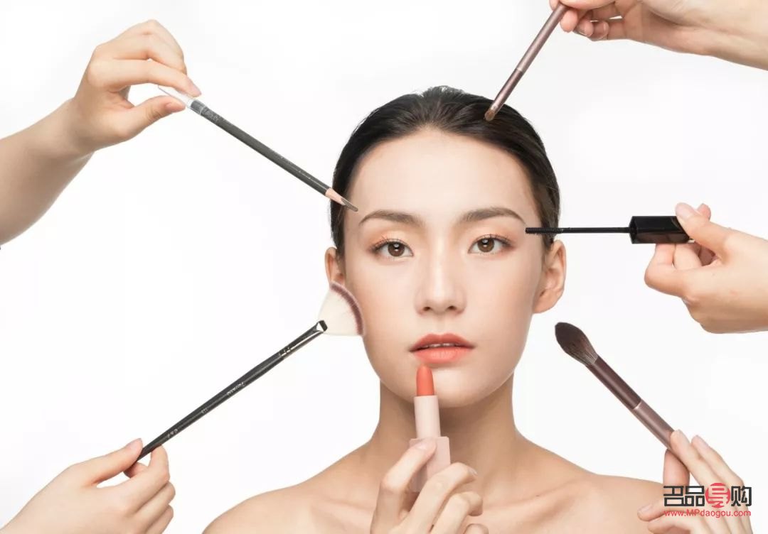 火星彩妝怎么化妝(火星彩妝怎么化妝視頻)