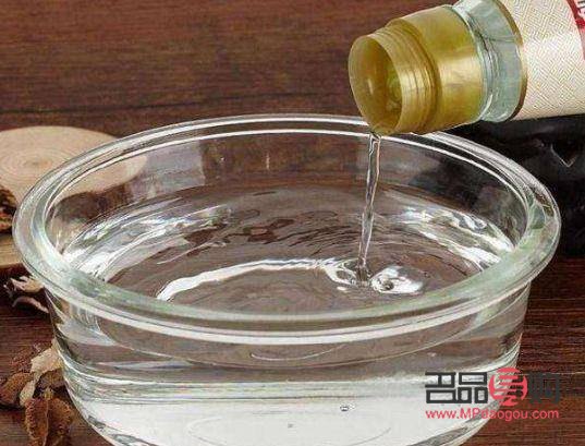 白醋護(hù)理身體對(duì)女生的益處及注意事項(xiàng)