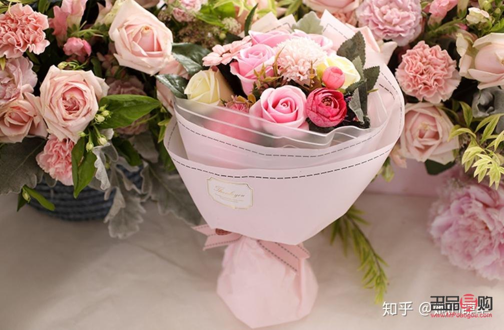 <h3>小學老師節(jié)，如何選擇一份心意滿滿的禮物？</h3>