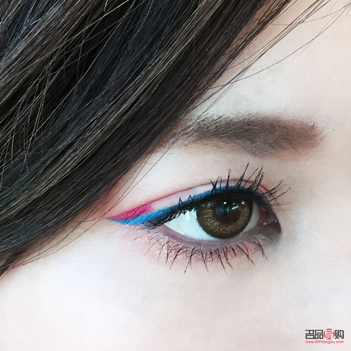 創(chuàng)意彩妝怎么畫(創(chuàng)意彩妝怎么畫圖片)