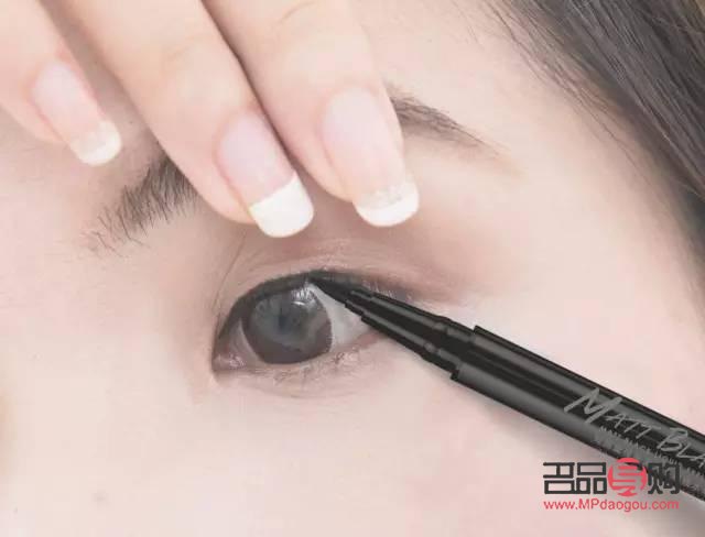 創(chuàng)意彩妝怎么畫(創(chuàng)意彩妝怎么畫圖片)