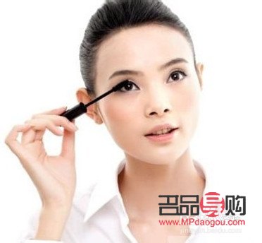 職業(yè)彩妝怎么化(職業(yè)彩妝怎么化妝好看)