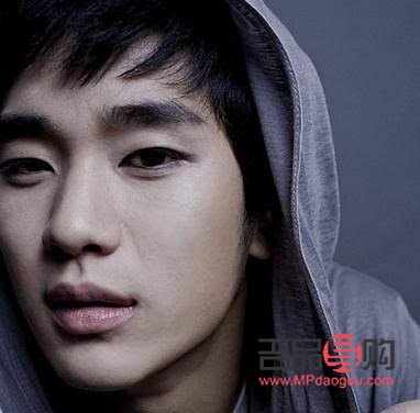 <h3>下垂狗狗眼的男生面相深度解析</h3>