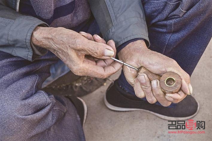 <h3>學(xué)美容手抖怎么辦？有效方法助你穩(wěn)定雙手</h3>