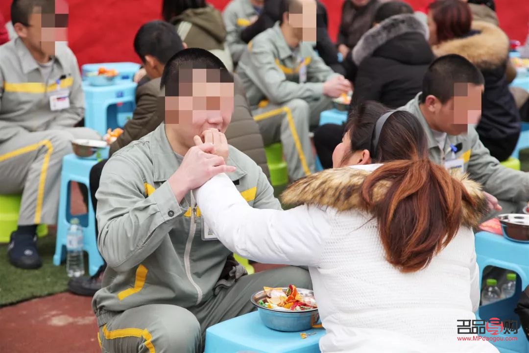 <h3>親人過生日，如何選擇一份貼心禮物？</h3>