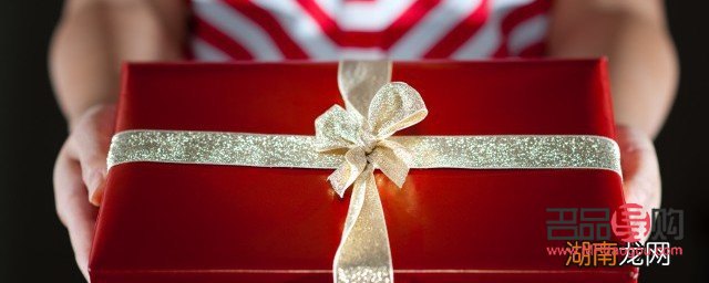 見(jiàn)t送什么禮物好(見(jiàn)面送什么禮物好)
