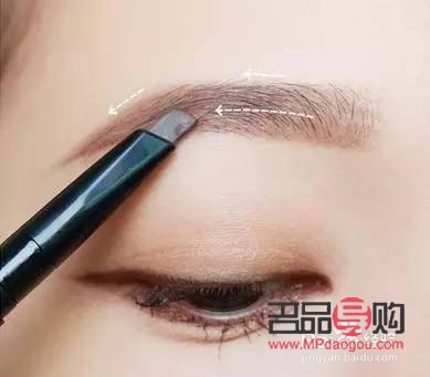 如何畫出完美彩妝(如何畫出完美彩妝的感覺)