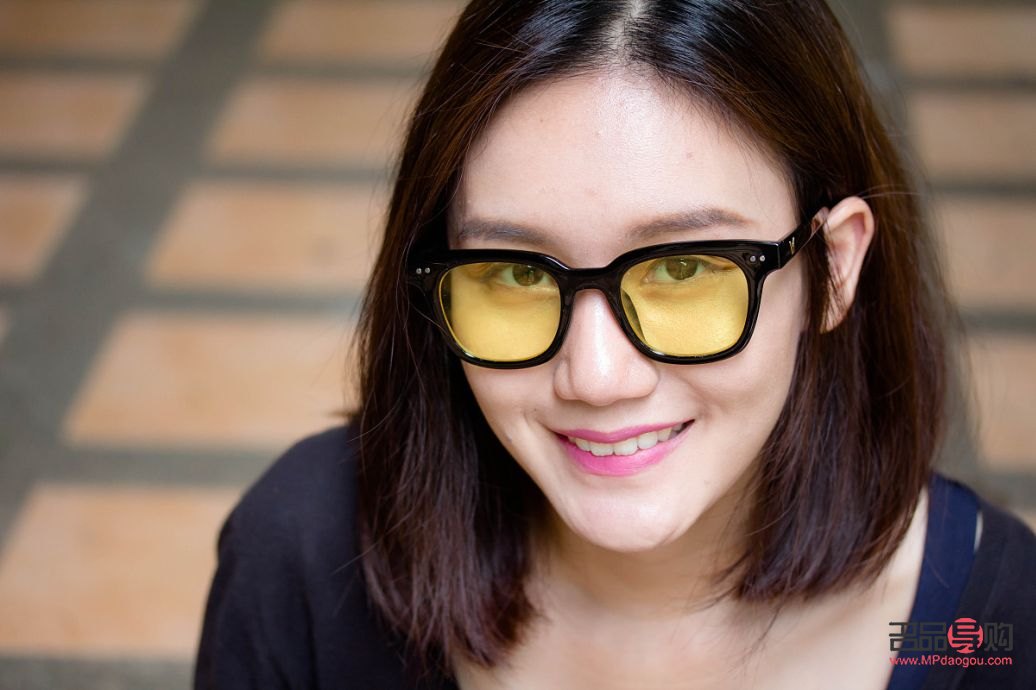 圓形臉適合戴什么眼鏡