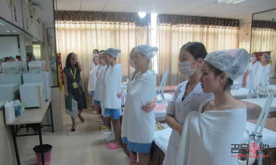 龍華美容哪里好學(龍華美容哪里好學一點)