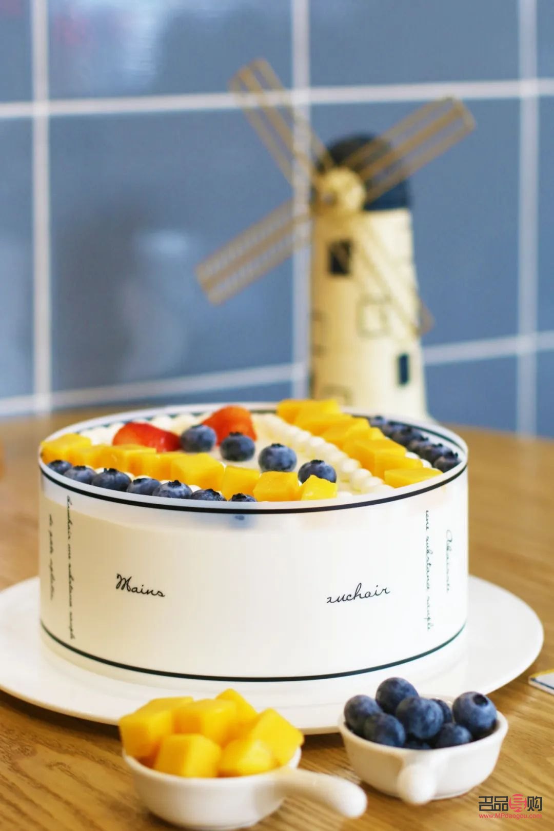 給老男孩送什么禮物好(給老男孩送什么禮物好呢)