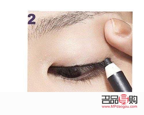 接睫毛怎么畫眼線教程圖片(接睫毛怎么畫眼線教程圖片)