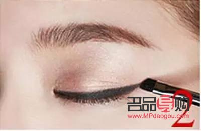 接睫毛怎么畫眼線教程圖片(接睫毛怎么畫眼線教程圖片)