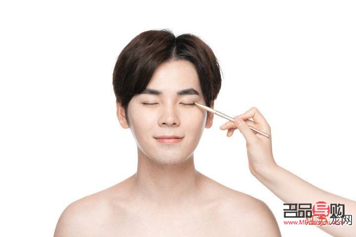 <h3>男生彩妝入門(mén)指南</h3>