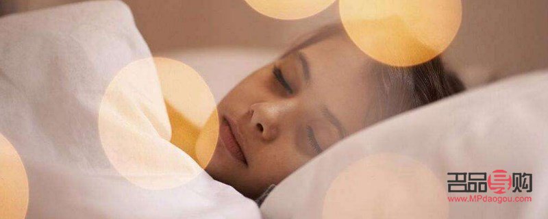 美容覺咋睡(美容覺的最佳時(shí)間要睡多久)
