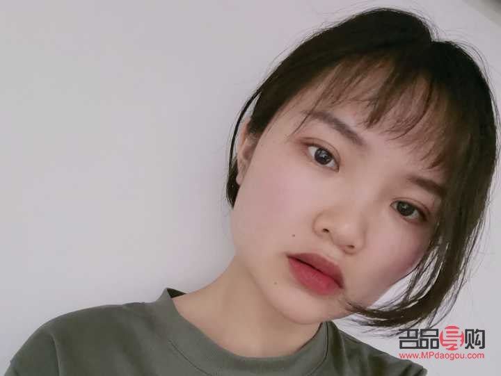 有沒有一個(gè)單眼皮一個(gè)雙眼皮的人(有沒有可能一個(gè)單眼皮一個(gè)雙眼皮)