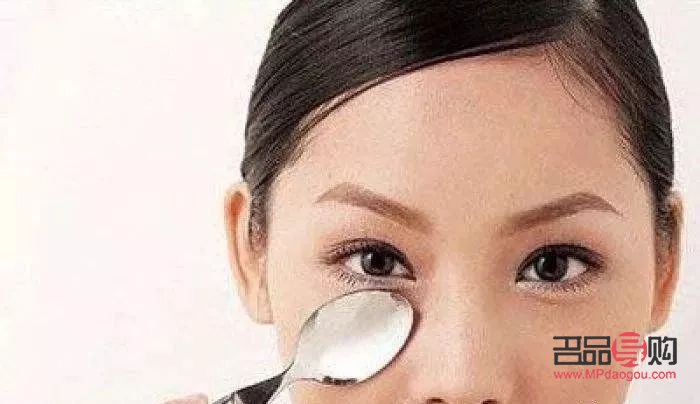 黑眼圈好重怎么才能消除(如何淡化黑眼圈)