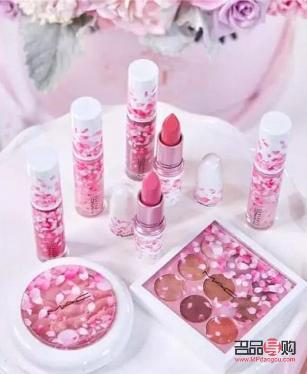 如何畫夸張彩妝(如何畫夸張彩妝好看)