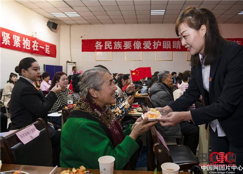 聯(lián)誼會(huì)上送什么禮物(聯(lián)誼會(huì)準(zhǔn)備什么小禮物)