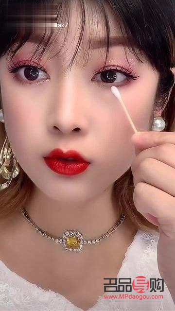 怎么化好彩妝視頻(怎么化好彩妝視頻教程)