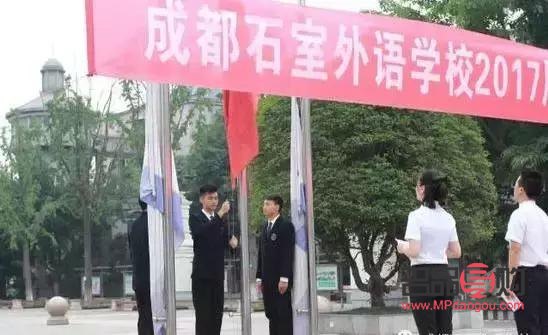 與朋友分別送什么禮物(與朋友分別送什么禮物作為留戀)