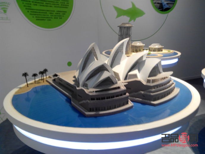 海草彩妝教程：打造海洋風(fēng)格的妝容