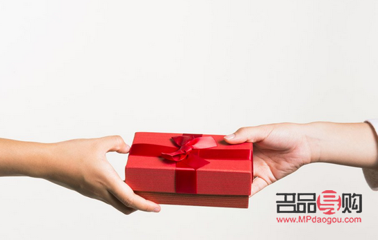 以何理由贈(zèng)送女生禮物？