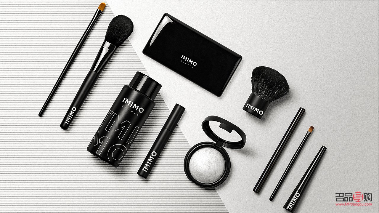 彩妝套裝怎么噴水(彩妝套裝怎么噴水的)