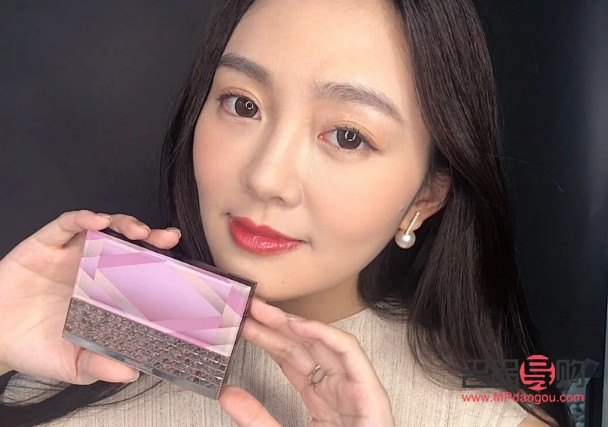 <h1>彩妝挑選全攻略：如何找到最適合你的彩妝產(chǎn)品？</h1>