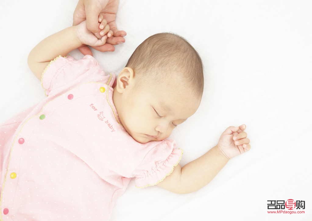 <h3>冬季嬰兒護(hù)理全攻略：呵護(hù)寶寶溫暖過(guò)冬</h3>